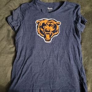 FINAL PRICE — Women's Chicago Bears tee size L